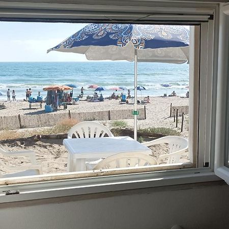 Casina Sulla Sabbia Appartement Torvaianica Buitenkant foto