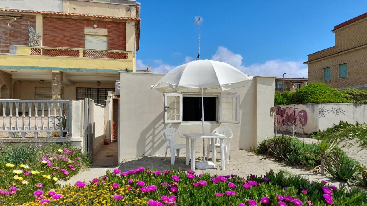 Casina Sulla Sabbia Appartement Torvaianica Buitenkant foto