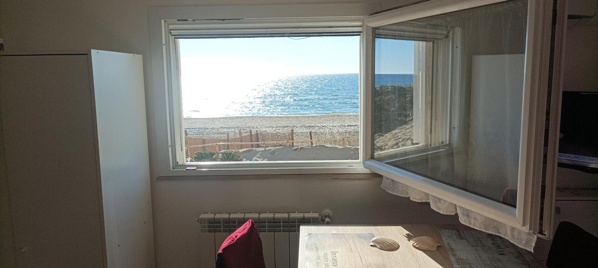 Casina Sulla Sabbia Appartement Torvaianica Buitenkant foto