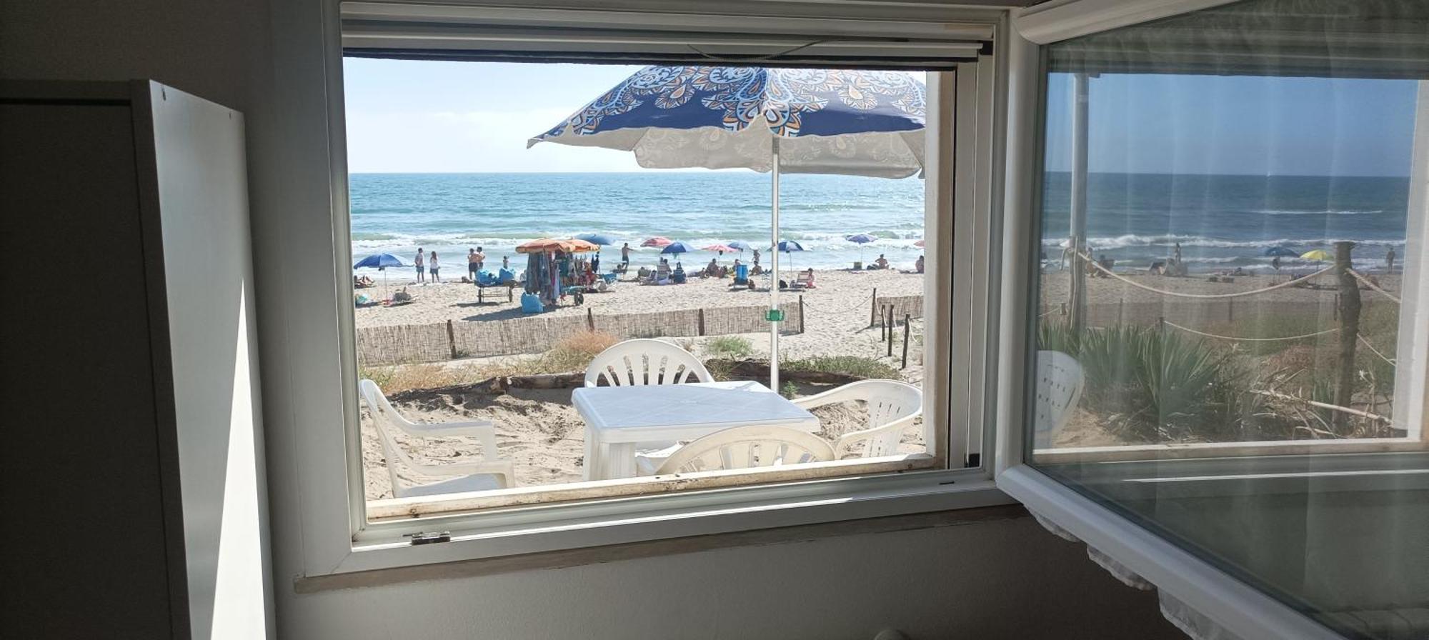 Casina Sulla Sabbia Appartement Torvaianica Buitenkant foto