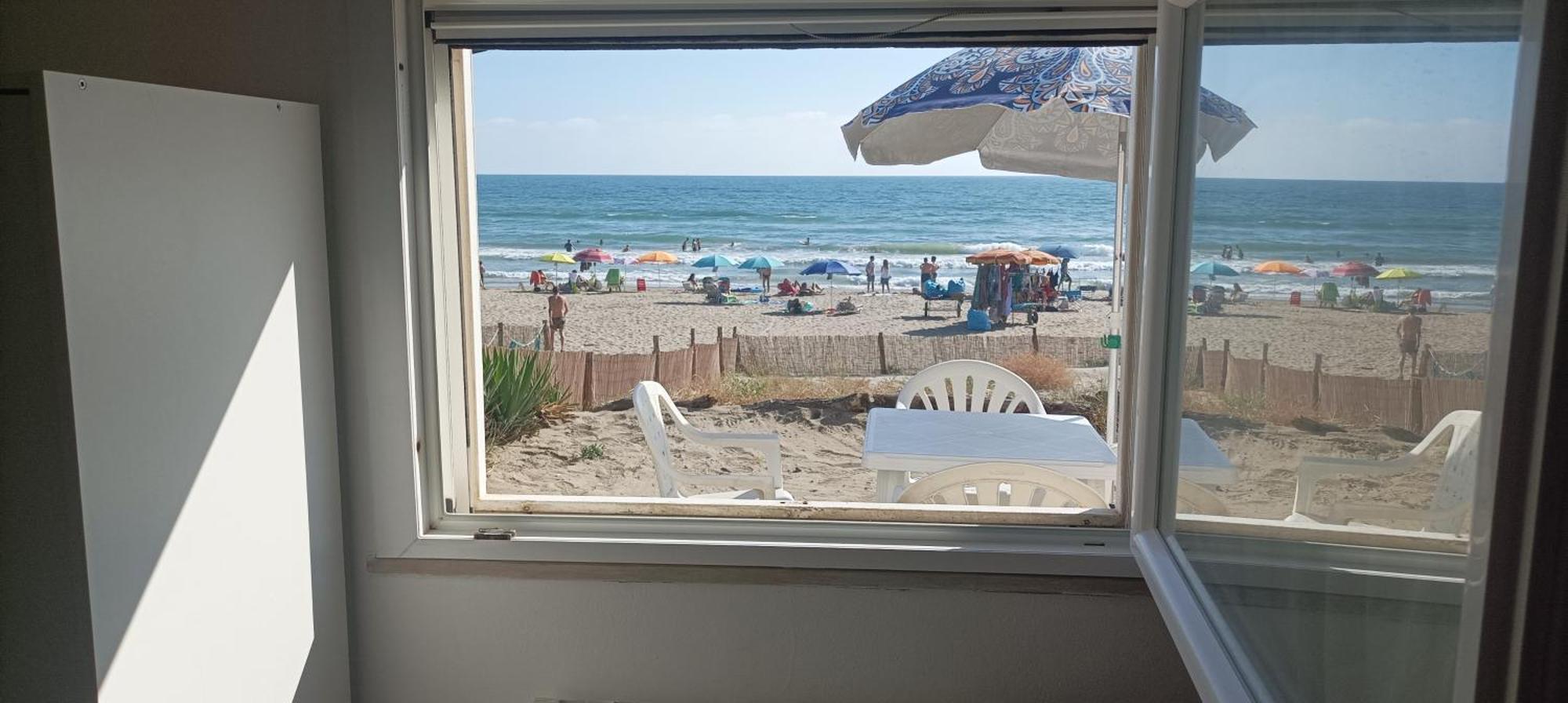 Casina Sulla Sabbia Appartement Torvaianica Buitenkant foto